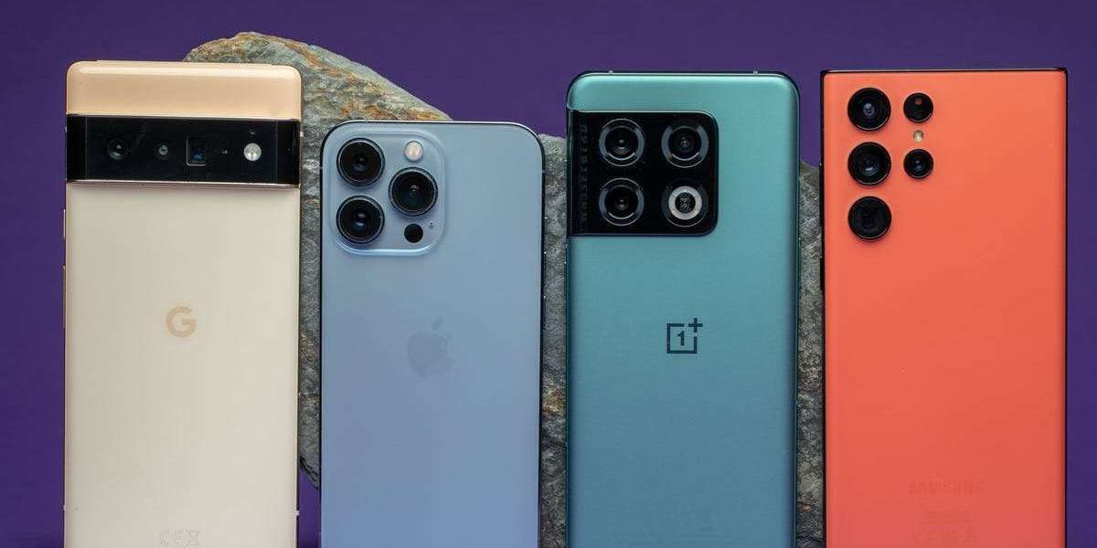 Ten Durable Mobile Back Covers for Outdoor Use