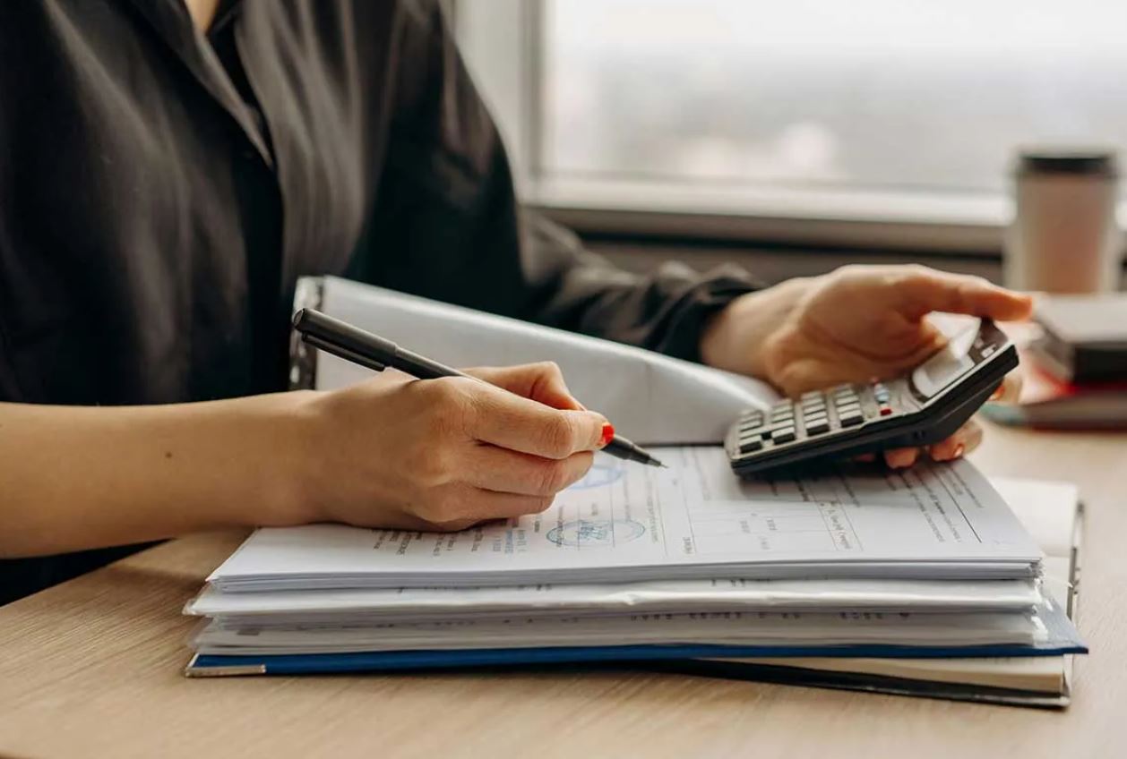 Understanding the Best Term Life Insurance for Young Adults | Vipon