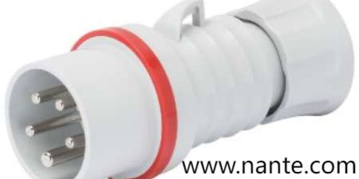 Industrial Plugs: Powering Smart Factories