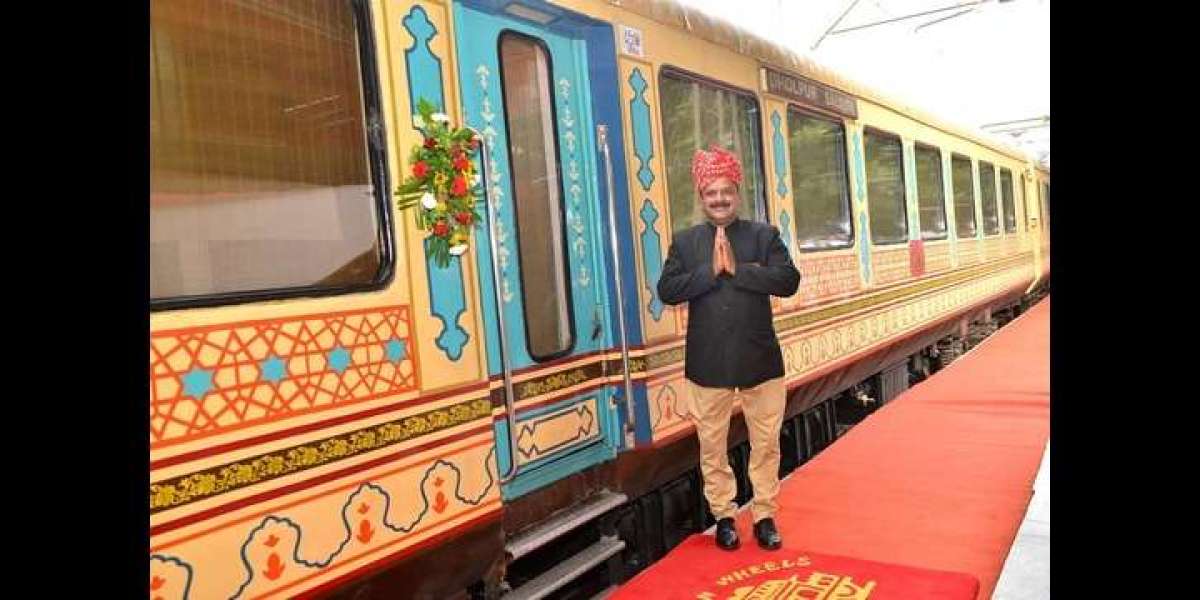 Palace on Wheels Train: Luxury Travel Through India