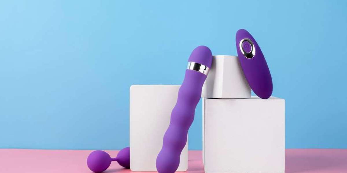 The Ultimate Guide to Vibrating Dildos: How to Choose, Use, and Enjoy