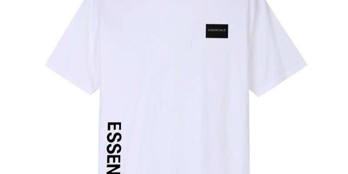 The Rise of Essentials Clothing in Modern Fashion