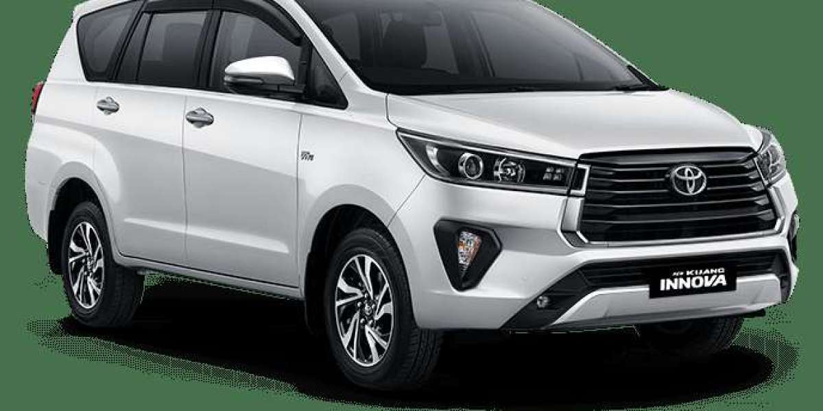 Explore Jawa Timur Lebih Mudah dengan Sewa Innova Surabaya