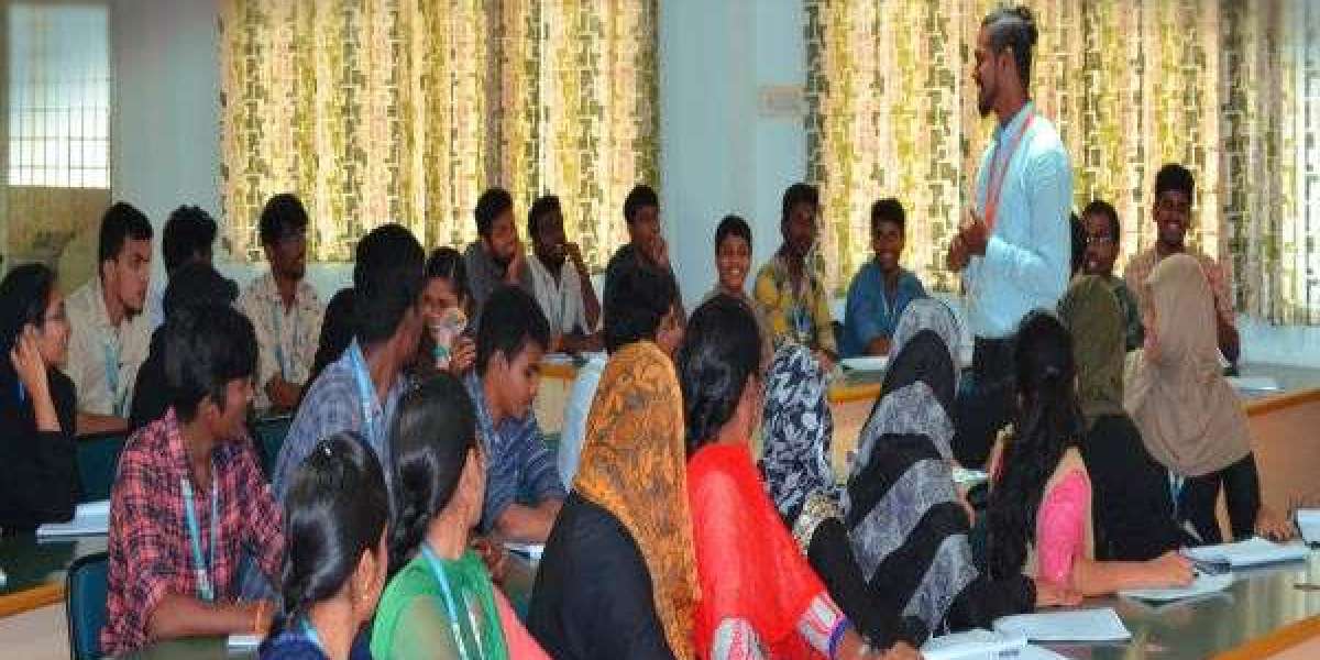 Transform Your Future with the Top IT Engineering College in Chennai: Meenakshi College of Engineering