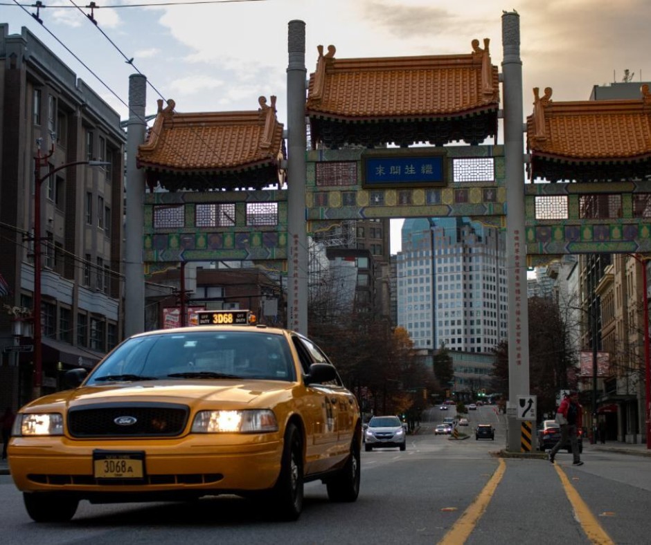 Public Transport Vs. Minicab Services: Hassle-free Option |