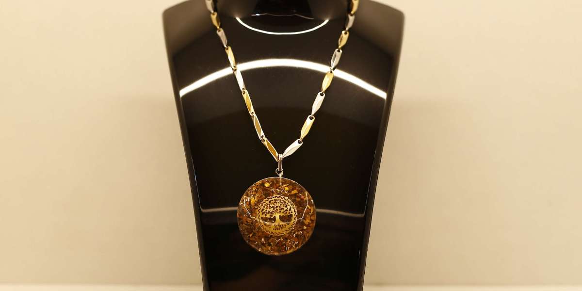 Gold pendant online in India