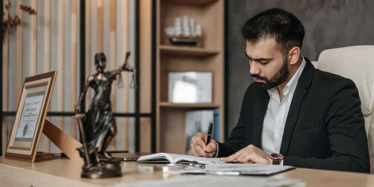 Best Lawyers in Dubai: How to Find the Right Legal Expert for Your Needs