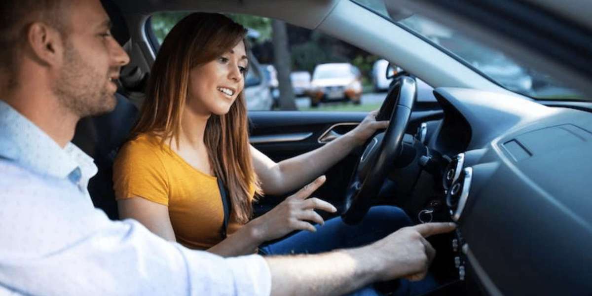 Expert Driving Lessons West Bromwich – Learn with Confidence
