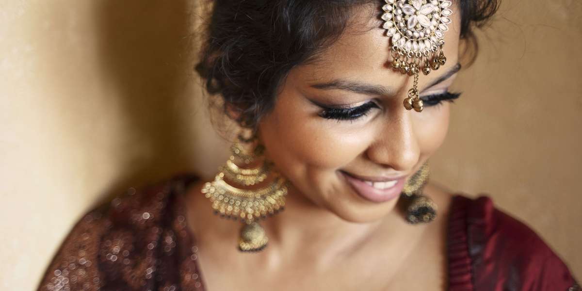 Gold maang tikka online in India