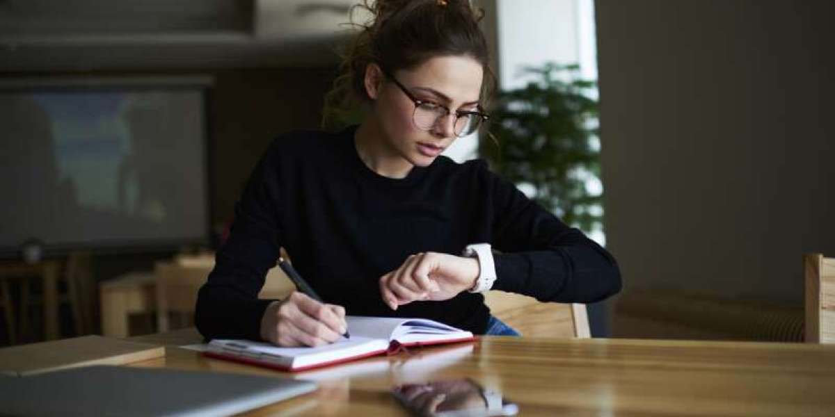 What Are Some Time-Management Strategies For CIPD Level 7 Assignments?