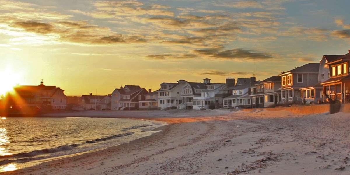 Buy or Sell with Heather Gianacoplos: Real Estate in Stonington and Groton, CT
