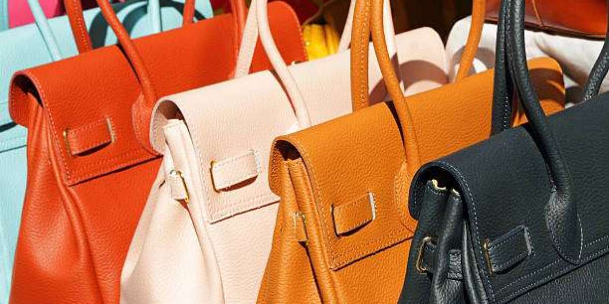 Luxury Meets Functionality: Best Leather Hand Bags for Every Occasion