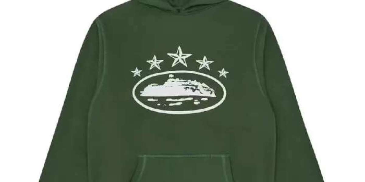 Why the Corteiz 5 Star Hoodie Is a UK Streetwear Icon in 2025