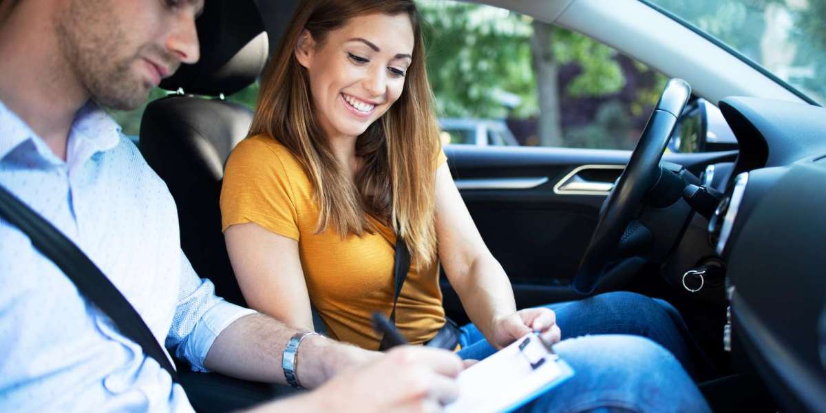 Automatic Driving Lessons Wednesbury – Master the Roads with Confidence