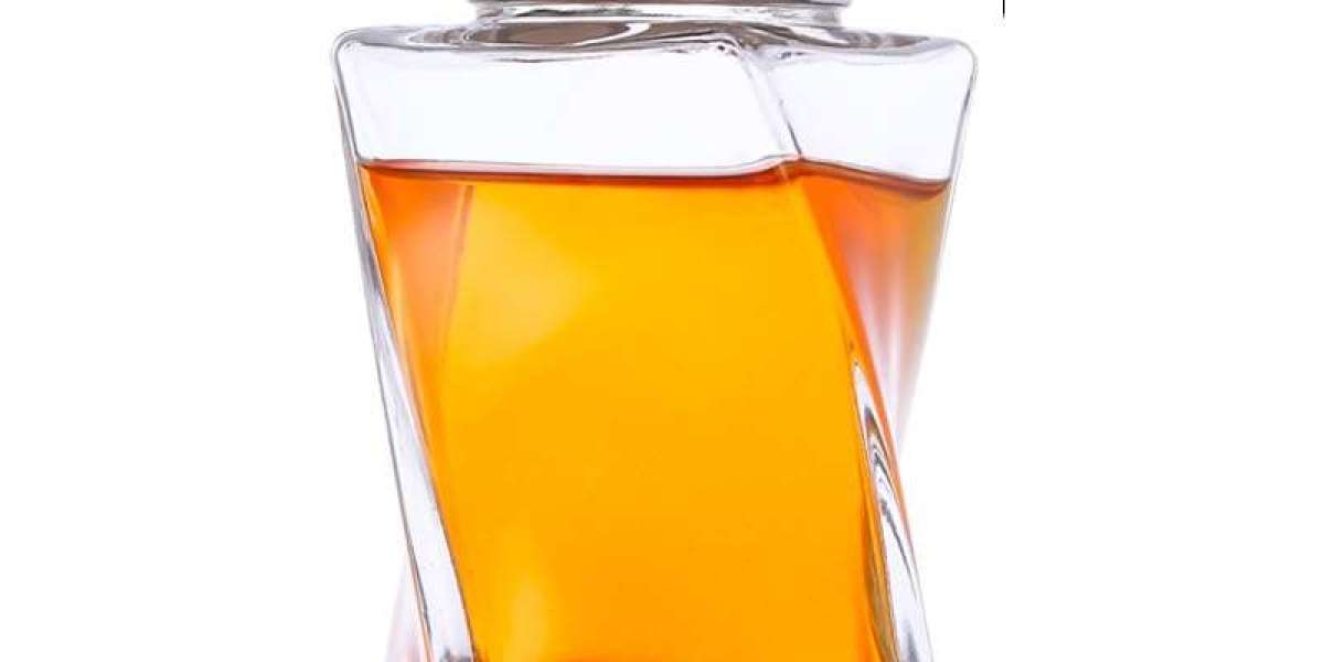 Durable Glass Bottles for Oil & Vinegar Packaging