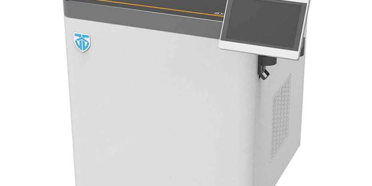 Budget-Friendly: Low Speed Refrigerated Centrifuge Built for Medical Labs