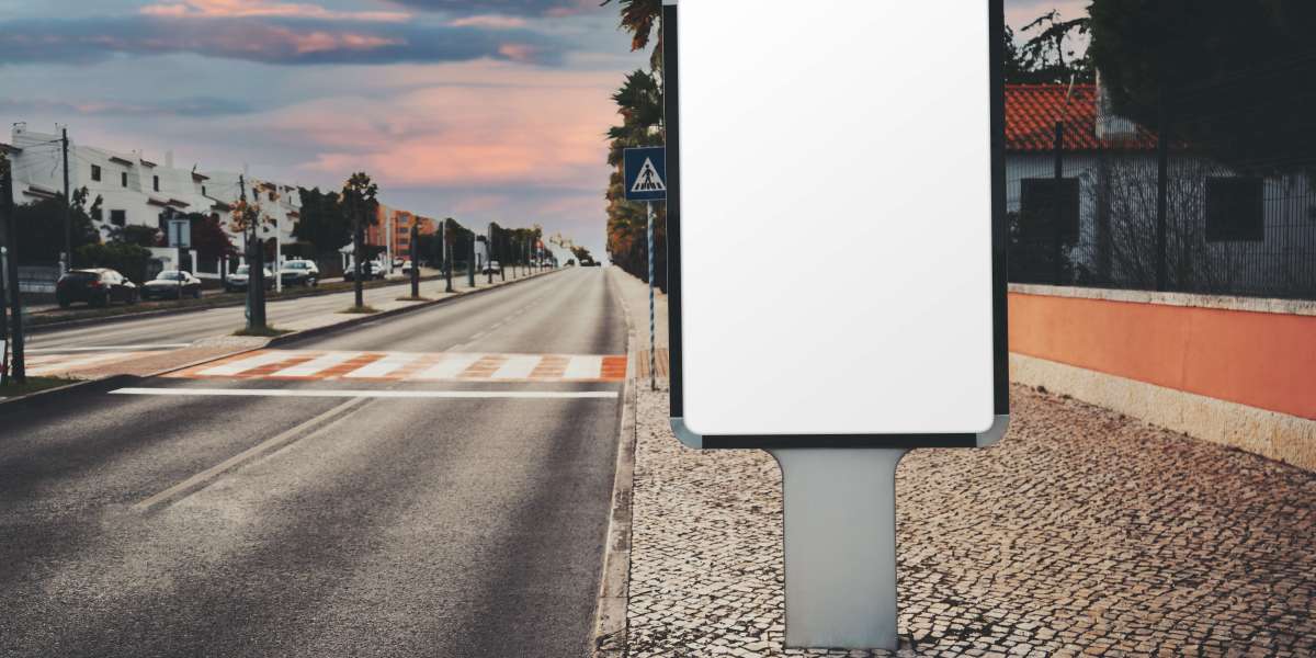 Outdoor Advertising Ideas for Restaurants and Cafes in Dubai