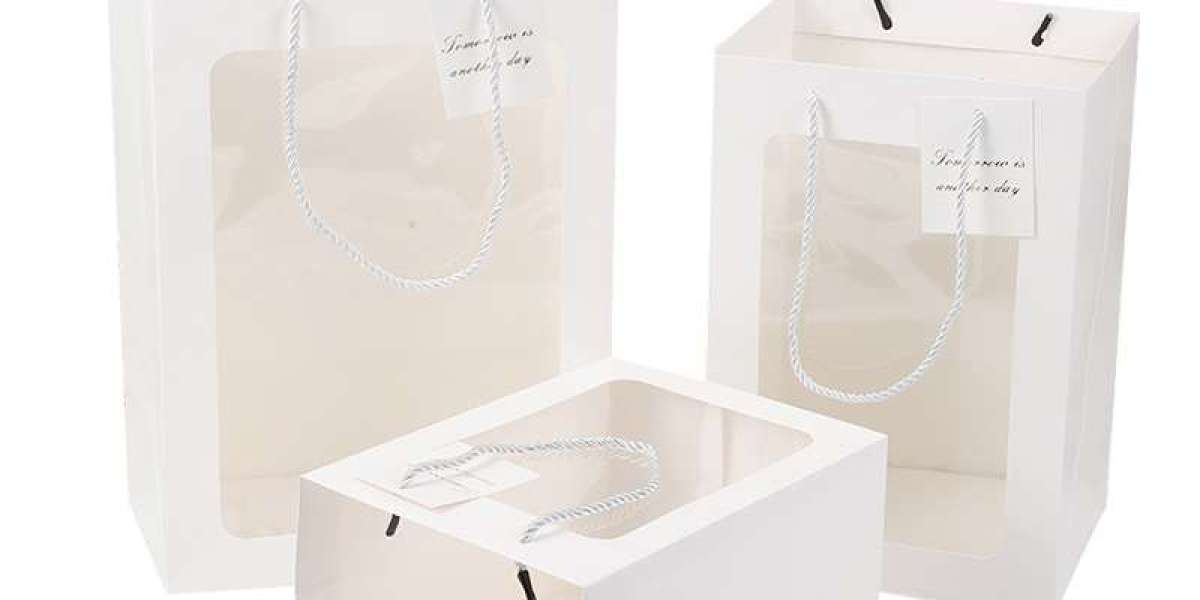 How Luxury Brands Are Using Custom Paper Bags to Elevate Customer Experience