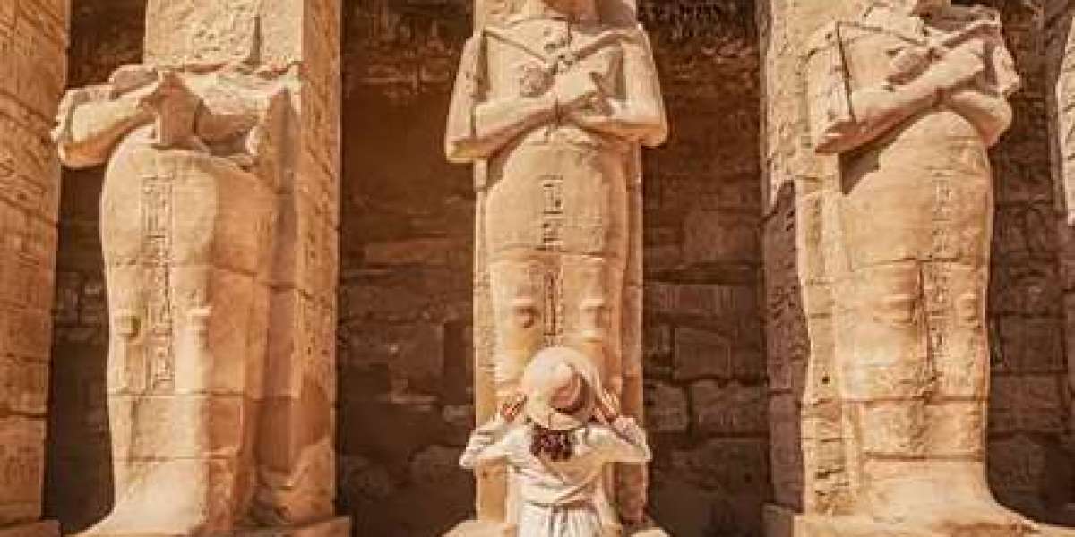 Explore Ancient Egypt's Rich History and the Pharaohs Behind the Great Pyramid of Giza and the Unification of Upper