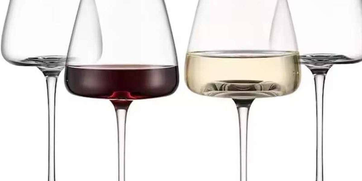 Why Bulk Wine Glasses Are a Smart Investment for Distributors