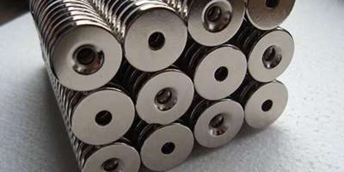 Engineered for Efficiency: FEA-Optimized AFPMG with Coreless Stator for Small Wind & Hydro Power