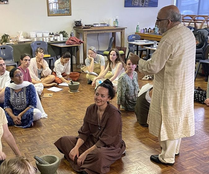 Balancing Life and Learning – Motivation Tips for Ayurvedic Lifestyle Consultant Training Students – Webs Article