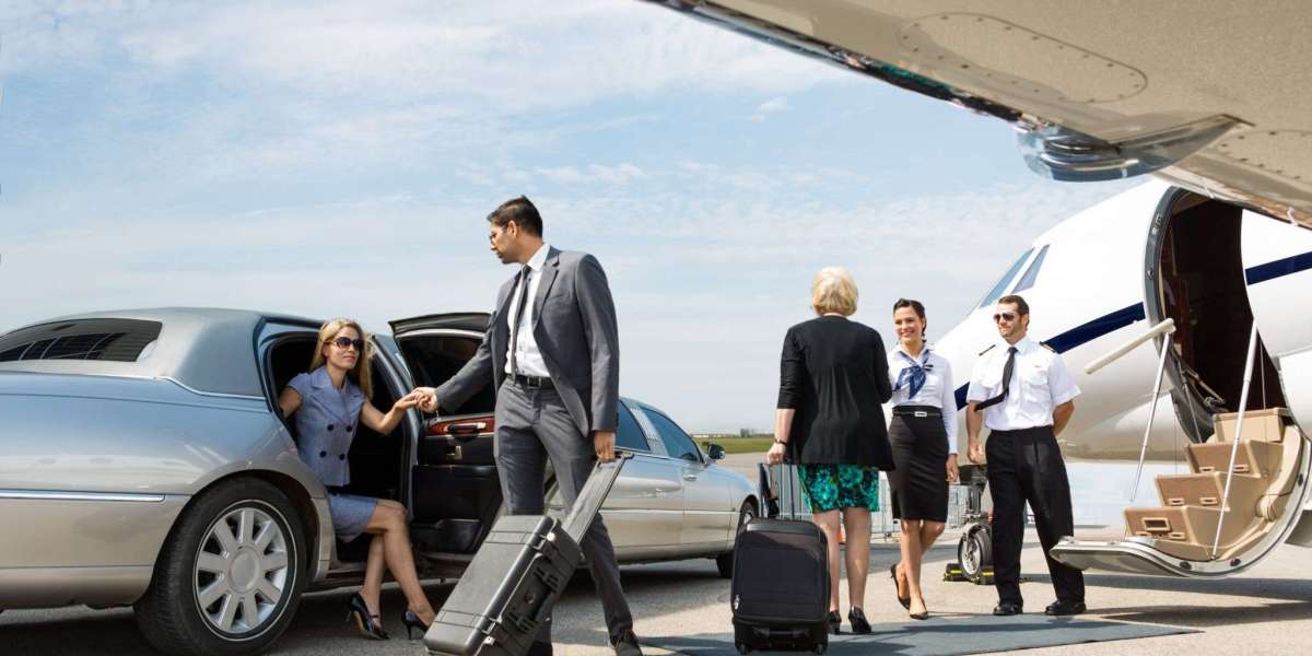 Why Taking a Limo to Atlanta Airport Enhances Your Travel Experience