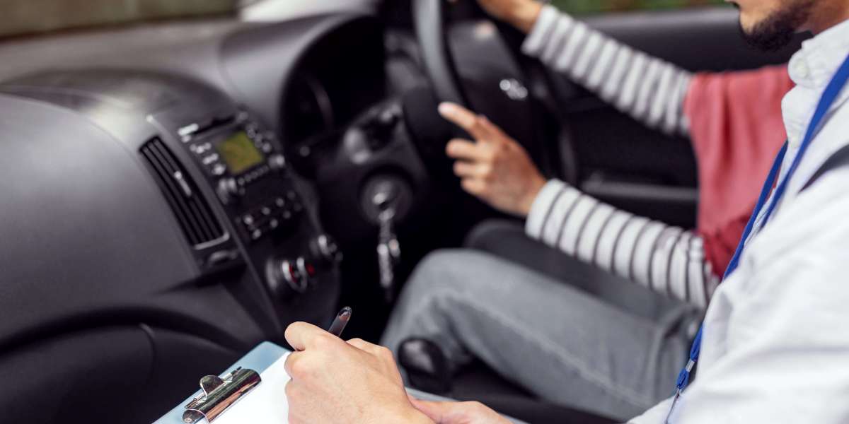 What's The Job Market For Online Drivers Licence Professionals?