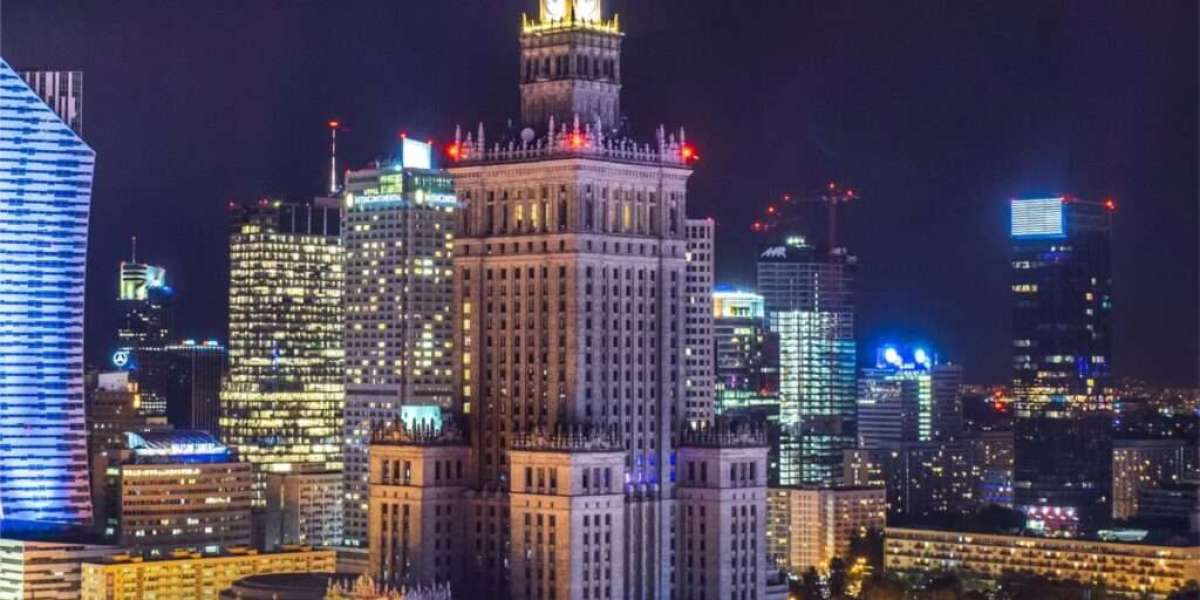 Are there English-taught programs available in Polish universities?