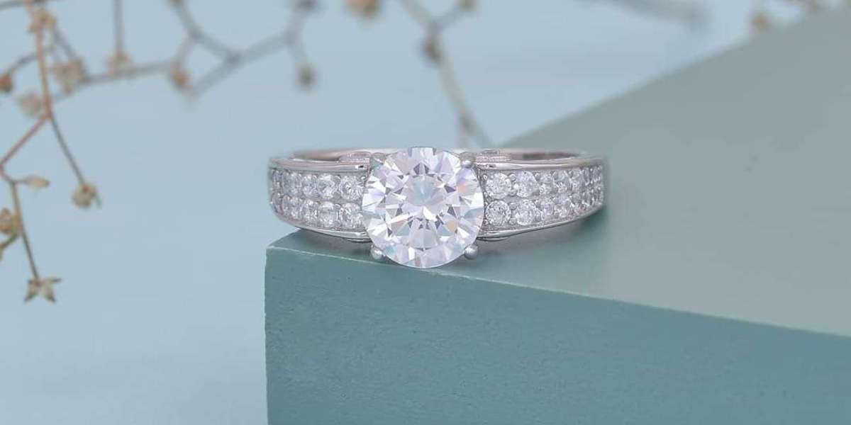 Ethical Engagement Rings in UK – Explore Luxurious Lab Grown Diamond Rings