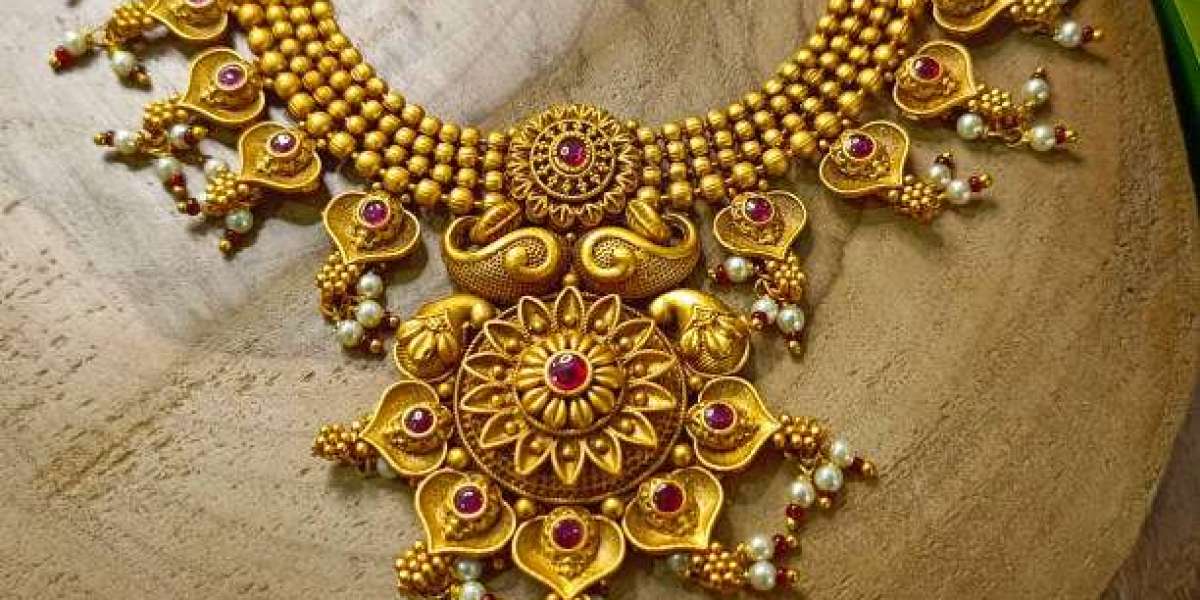 Online gold jewellery shopping in India