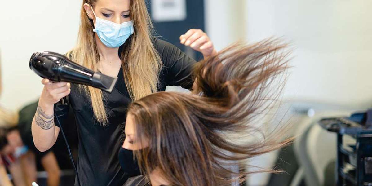 Best Hair Stylist in Dubai: Otana Beauty Center by Naji Abdul Aleem