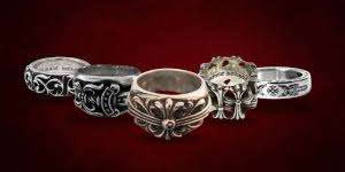 What Makes Chrome Hearts Iconic?
