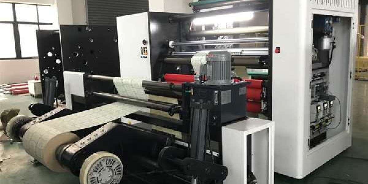 How to choose slitting rewinding machine to improve efficiency of adhesive label roll slitting?
