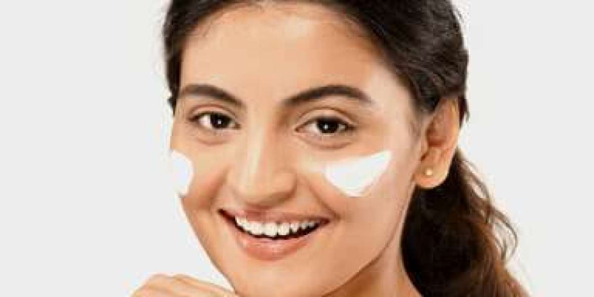 Transform Your Look with Door Step Beauty Services in Katraj – Amaze Makeover