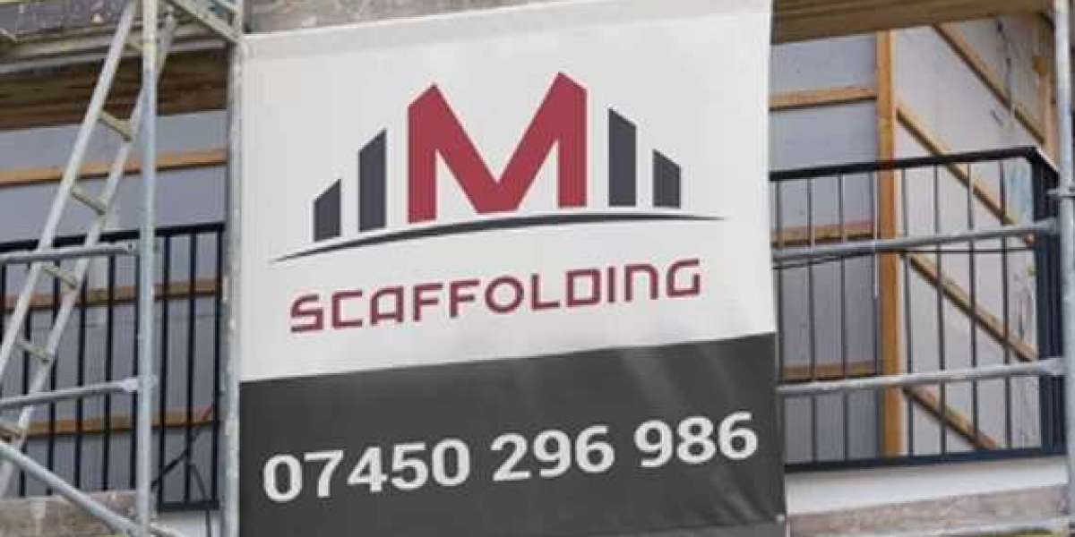 Is Dibond Worth It? Why UK Businesses Choose It for Reliable Signage