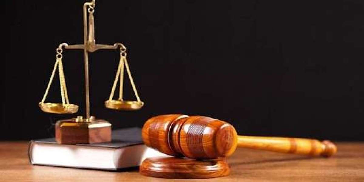 How Do I Choose the Right Domestic Violence Lawyer?