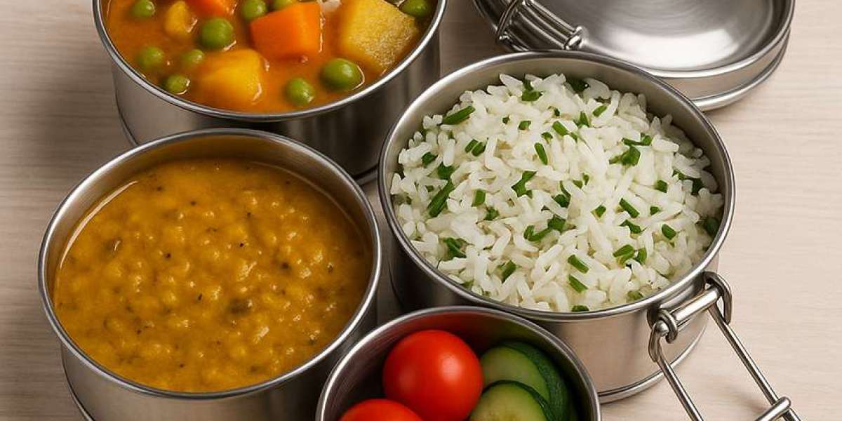 How to Start a Successful Tiffin Service: A Step-by-Step Guide