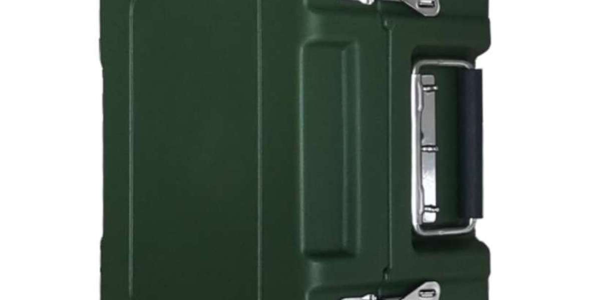 Advantages of injection molded boxes and aluminum alloy boxes in outdoor applications