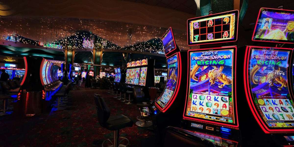 New Trends in Online Casino Gaming Experience: Virtual Reality and Its Impact on Gambling