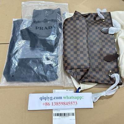 **qiqiyg.com  whatsapp: +8613859845573 – Best Wholesale Supplier for Shoes, Belts & Watches – Fa Profile Picture