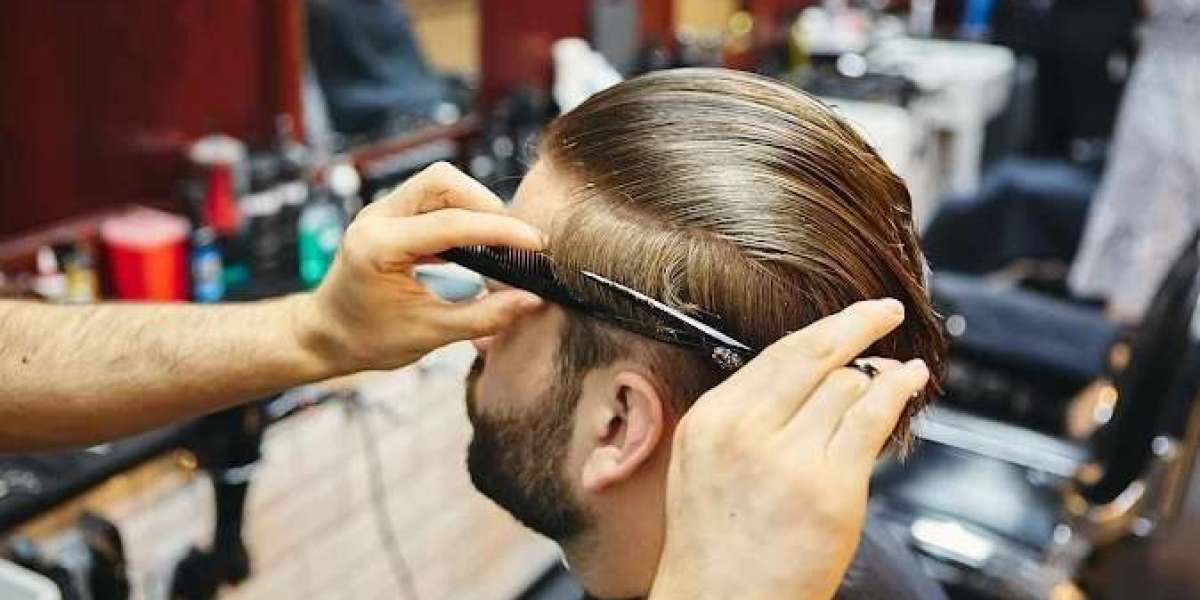 Undercut vs. Fade: Which Men’s Haircut is Dominating 2025 in NYC?