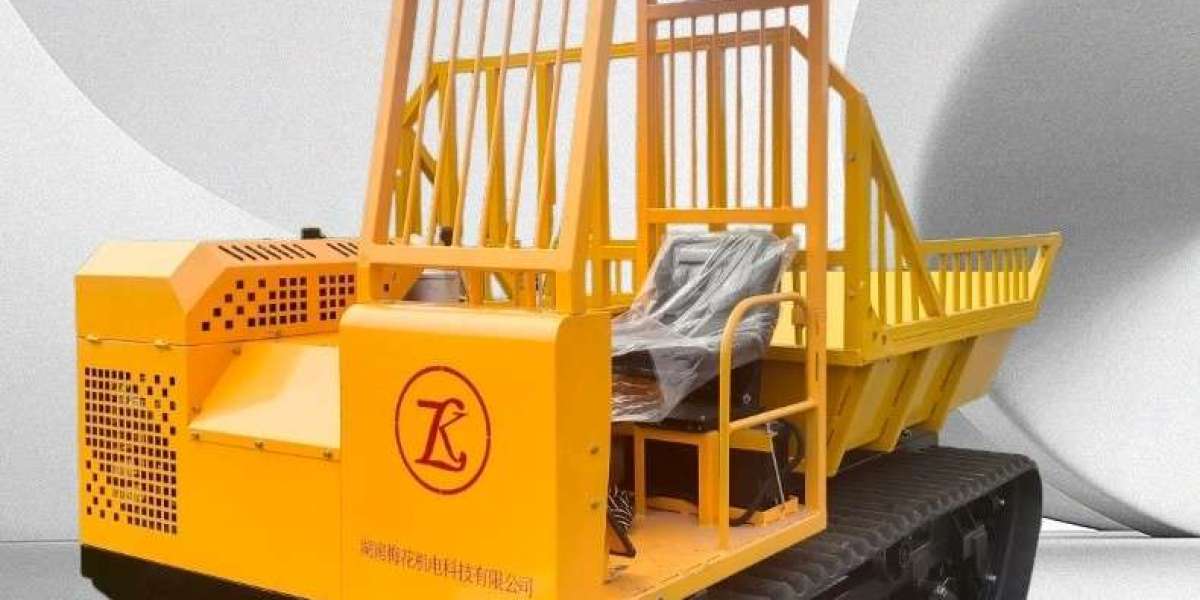 Tracked Vehicle Conquers Massive Water Pit, Delivers Goods Against All Odds!