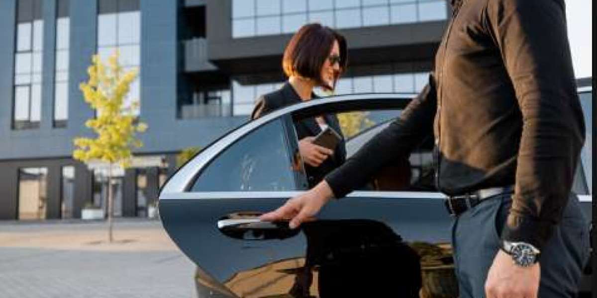 Family-Friendly Manchester Airport Minibus Transfers
