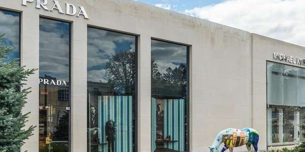 Prada Outlet Online