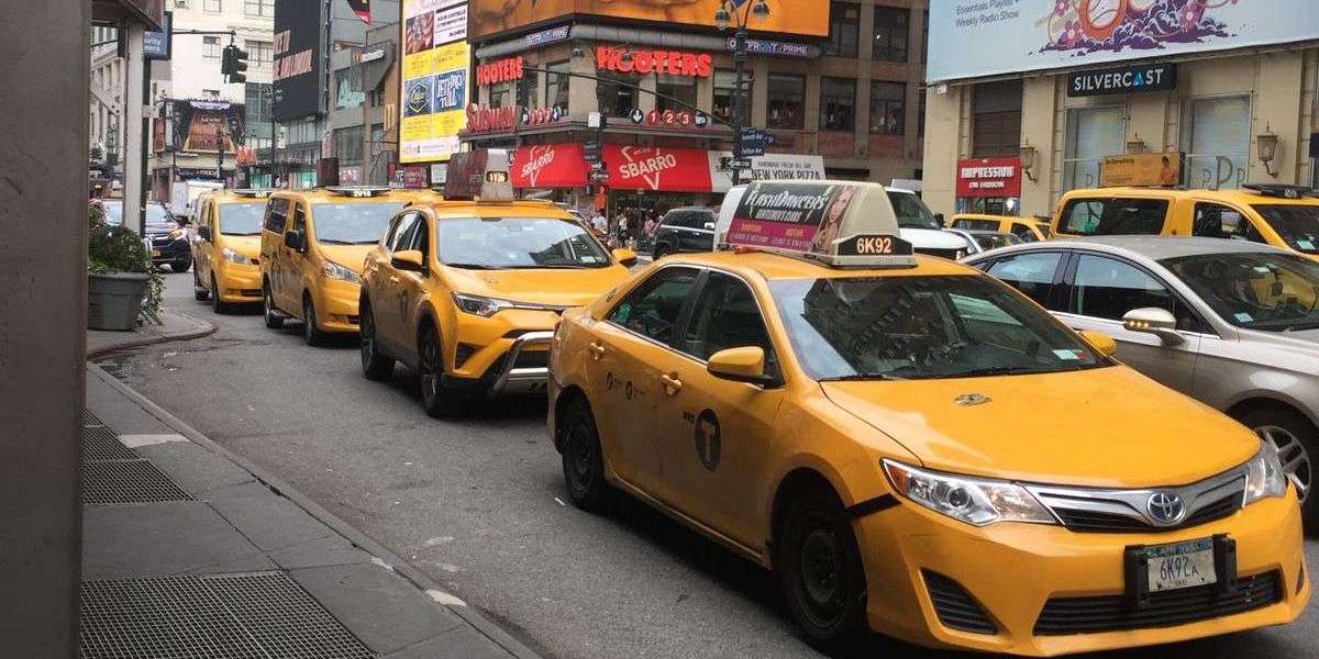 Taylors Lakes Taxi – Reliable Travel Across Town or to the Airport
