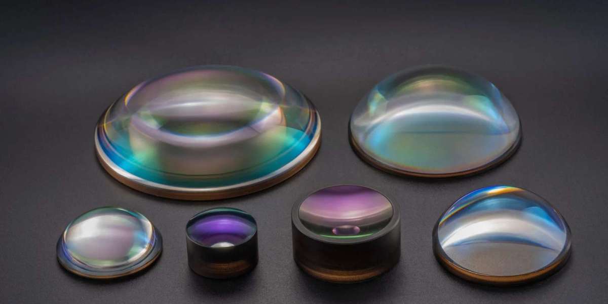 What Is a Glass Spherical Lens and Why Is It So Useful?
