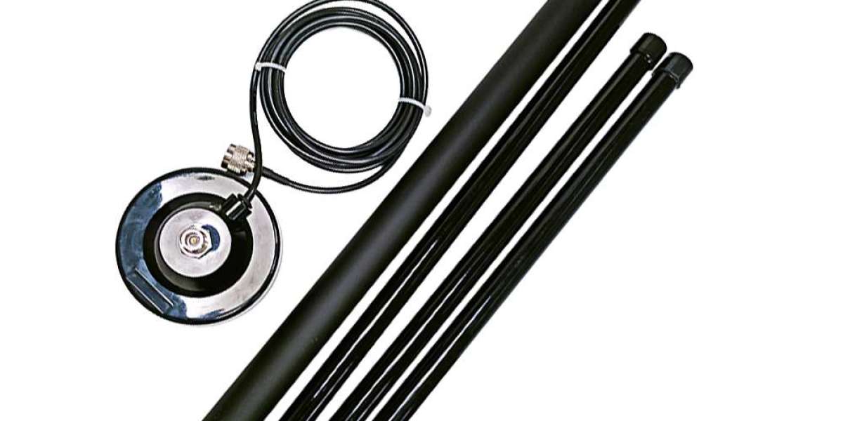 LoRa IoT Antennas for Environmental Monitoring