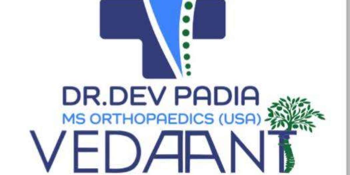 Best Knee Replacement Surgeon in Surat: Expert Care for Pain-Free Movement