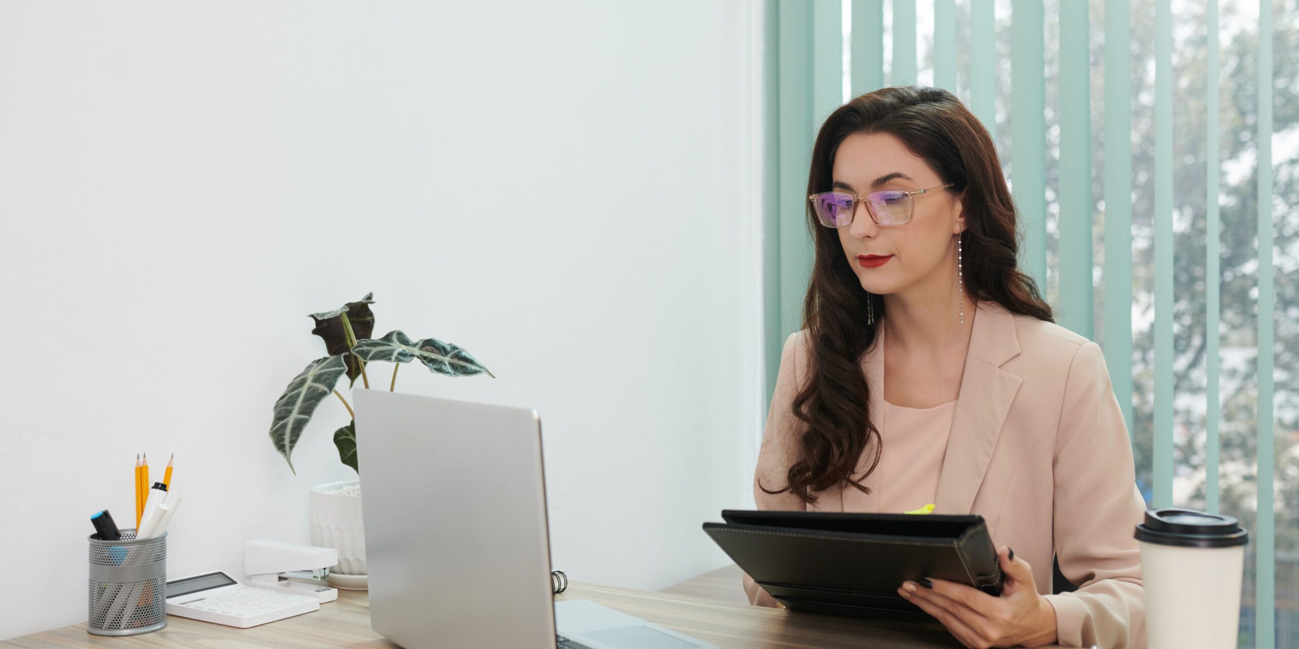 Top Benefits of Online HR Software for Growing Businesses